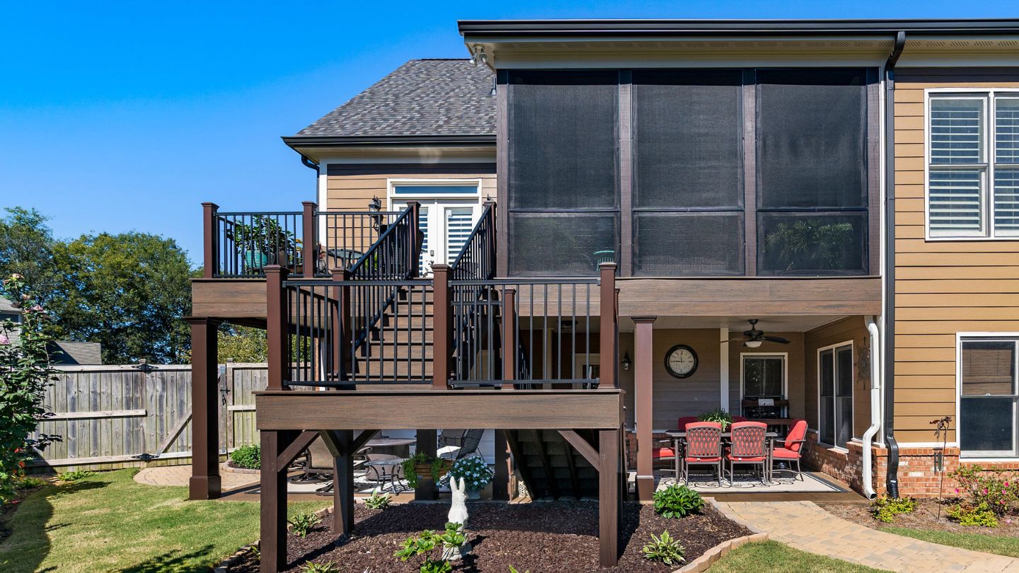 Top Qualities to Look For in A Composite Deck Contractor